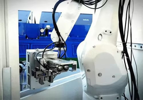 세계 최초의 저온 내성 자동 수소화 로봇으로 시스템 디버깅 완료
